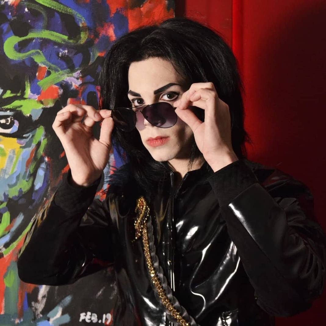 Michael Jackson'a benzemek için 40 bin dolar harcadı! Bakın neye benzedi... 40